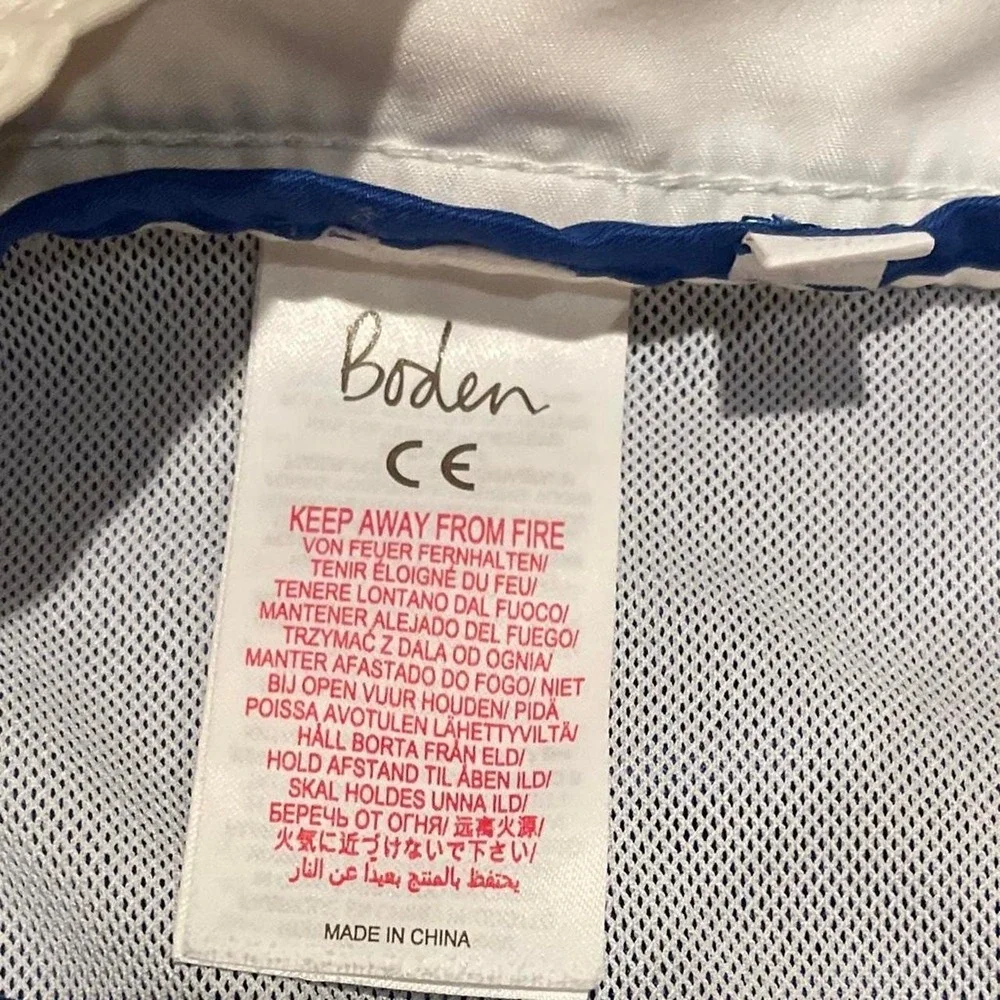 Boden Boys Swim Trunks, Color block, size 11-12yo, elastic waist, pockets